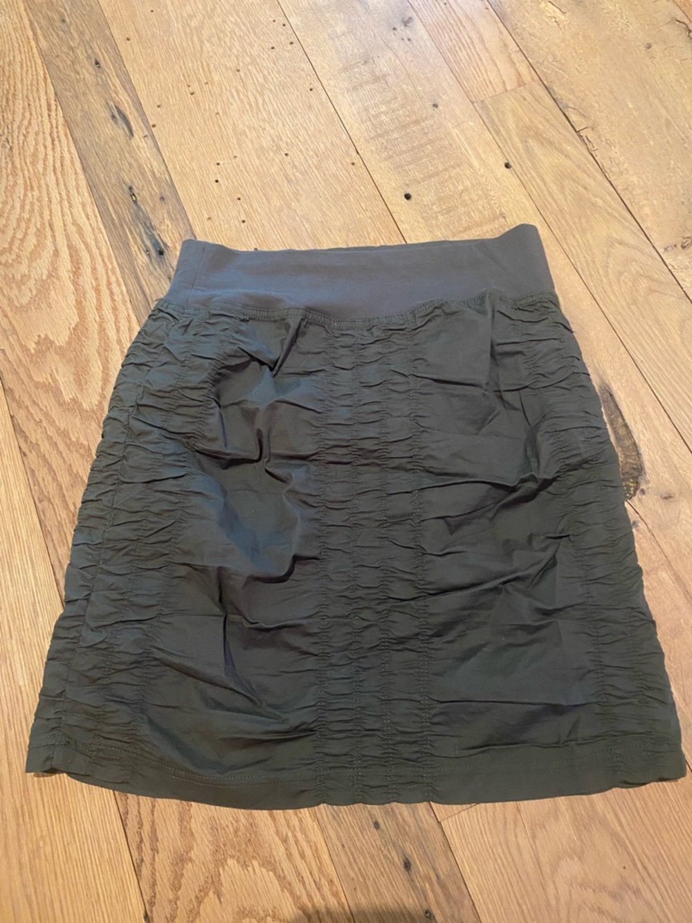 XCVI Wearables Core The Trace Ruched Skirt Olive Size XS - Picture 3 of 9